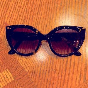 Tom’s Louisa cat eye sunnies
